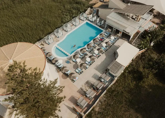 Island Hotel