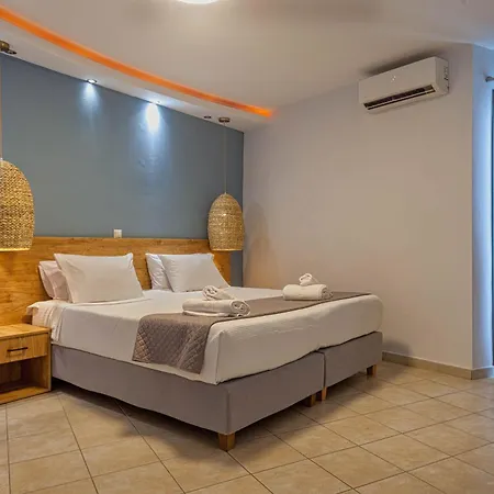 Island Hotel 3*