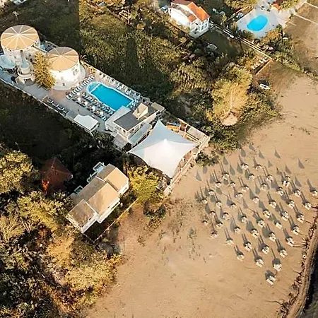 Island Hotel