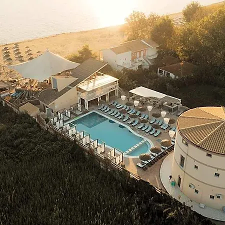 Island Hotel